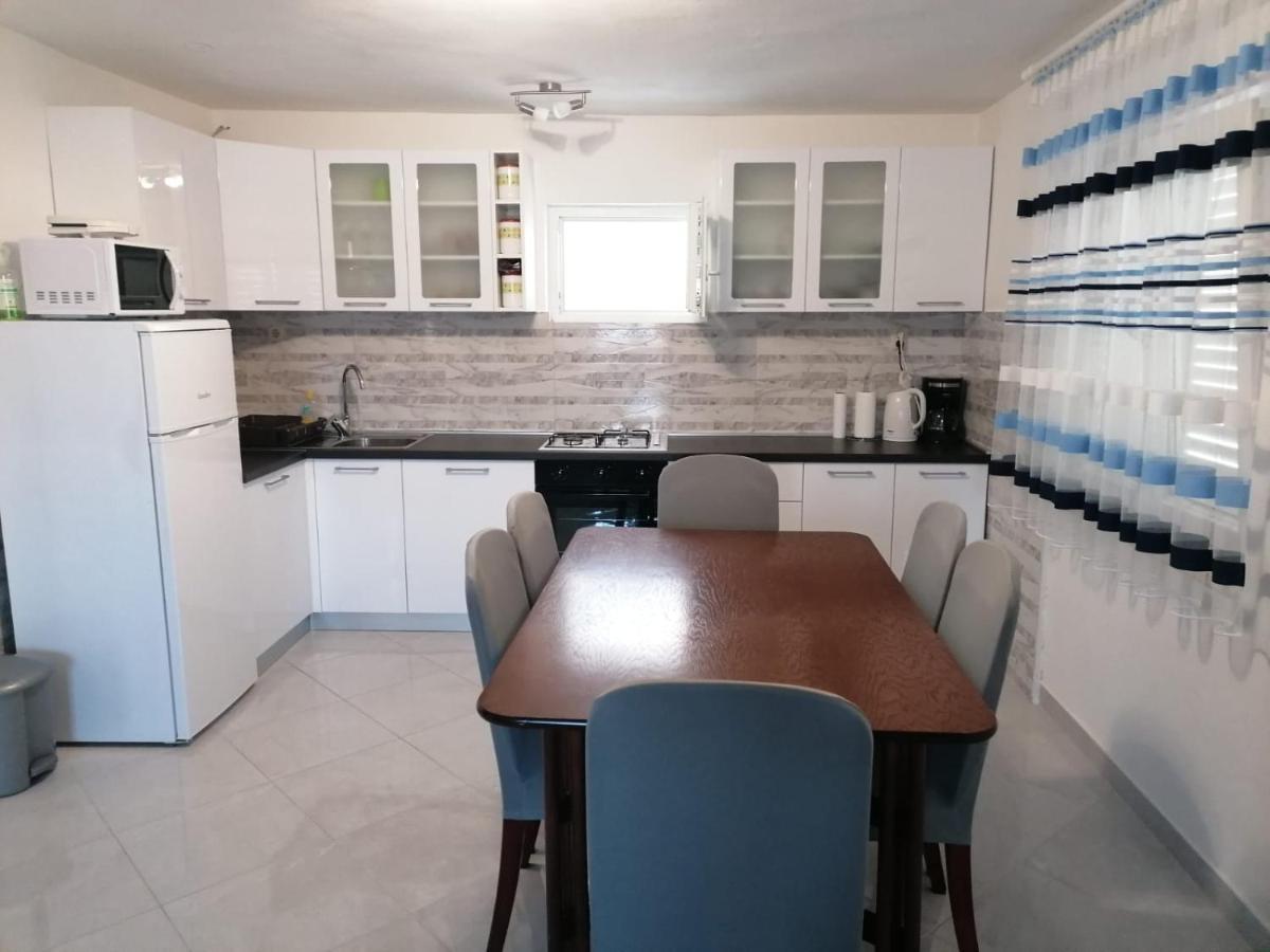 Apartment Slavica Trogir Buitenkant foto