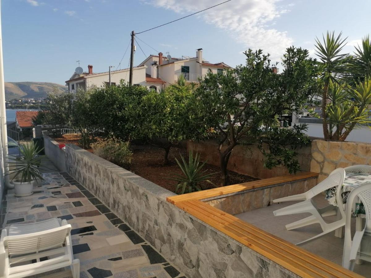 Apartment Slavica Trogir Buitenkant foto